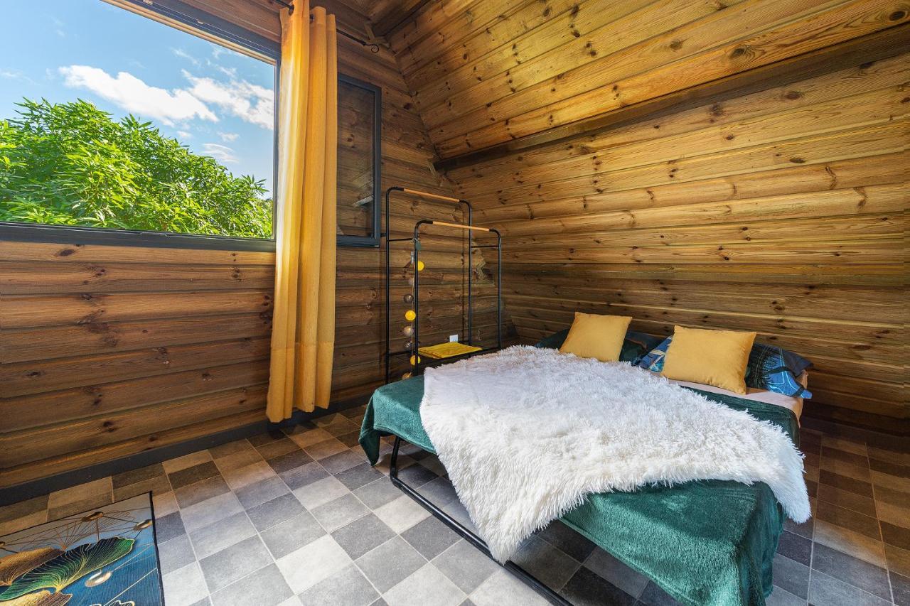 Charmant Chalet Avec Jacuzzi, L'Ile O Vert Saint-Philippe Buitenkant foto