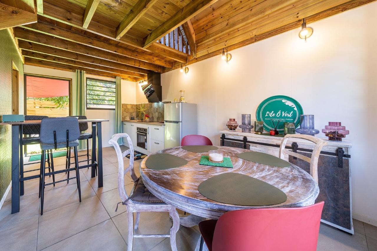Charmant Chalet Avec Jacuzzi, L'Ile O Vert Saint-Philippe Buitenkant foto