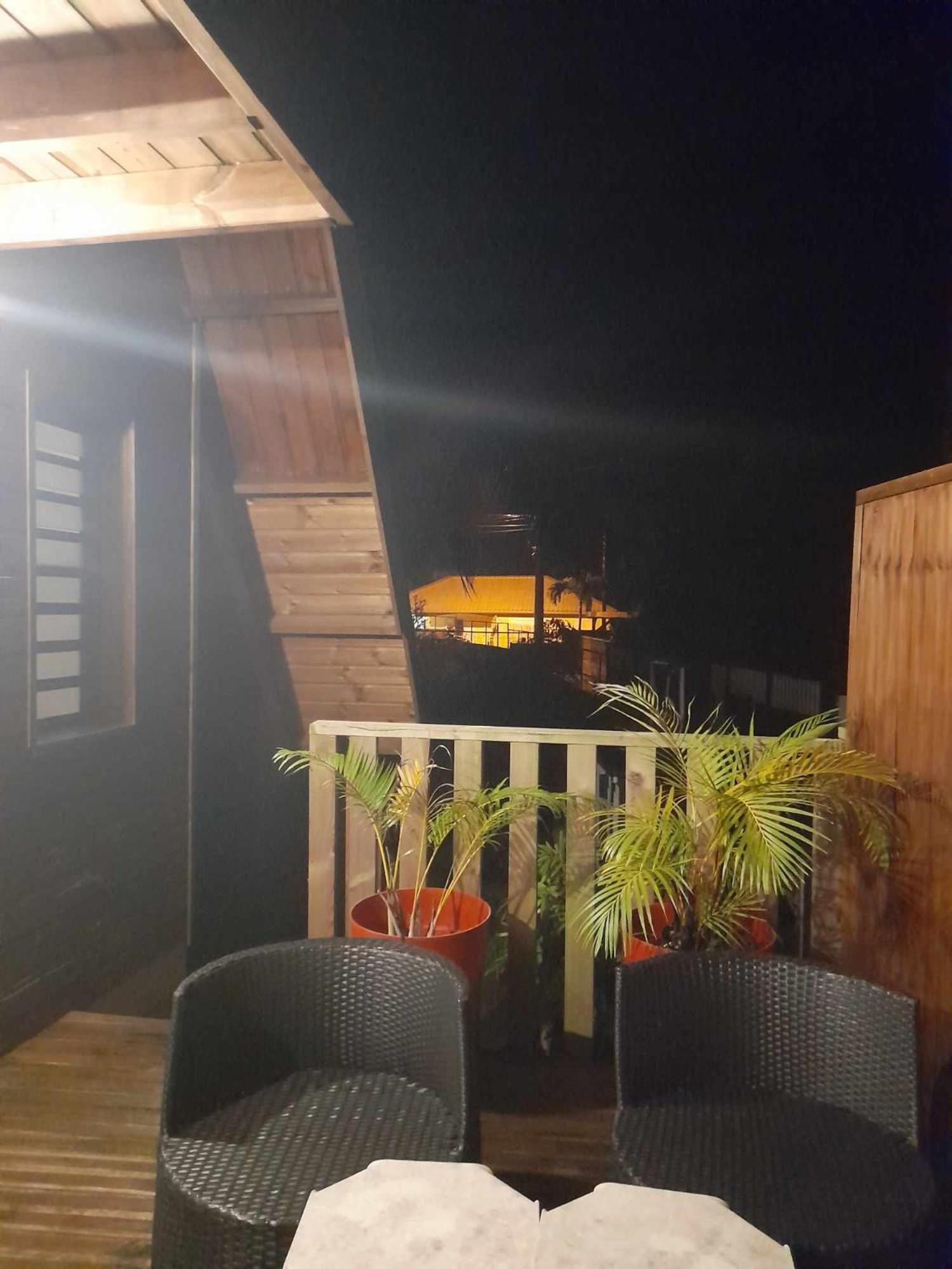 Charmant Chalet Avec Jacuzzi, L'Ile O Vert Saint-Philippe Buitenkant foto