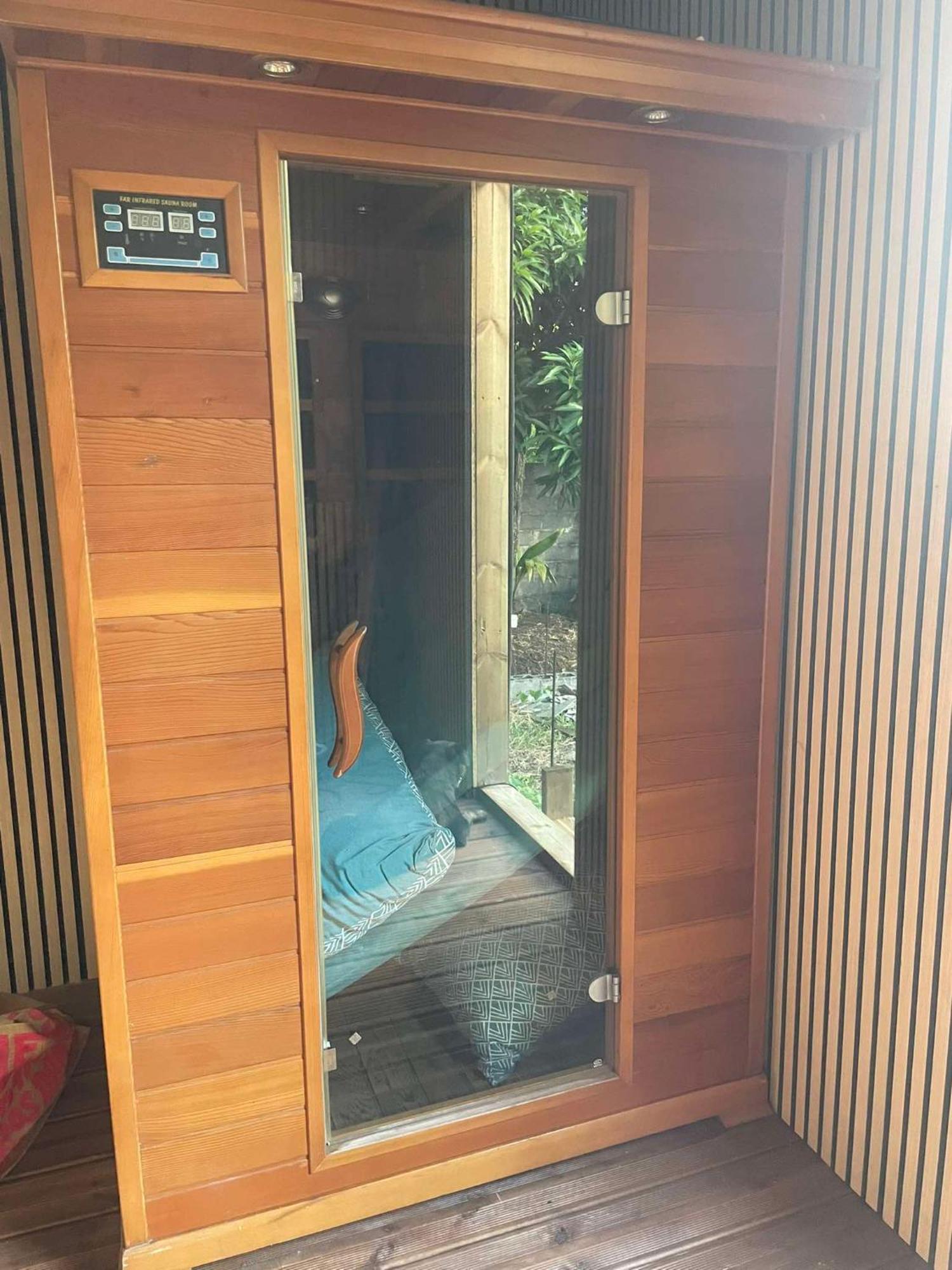 Charmant Chalet Avec Jacuzzi, L'Ile O Vert Saint-Philippe Buitenkant foto